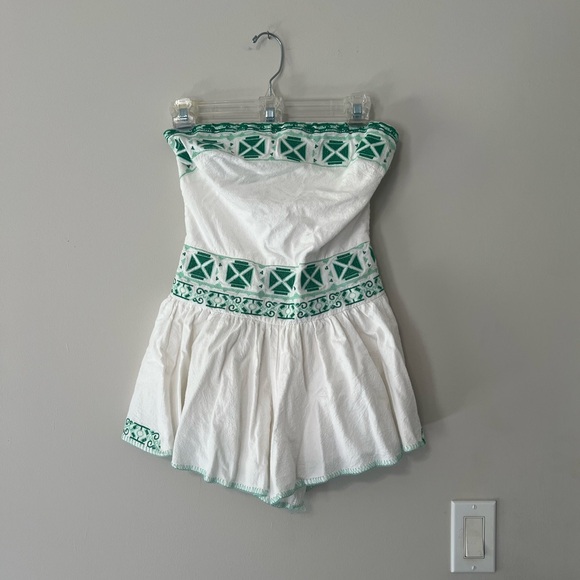These Three Boutique White and Green Strapless Romper - Picture 4 of 9